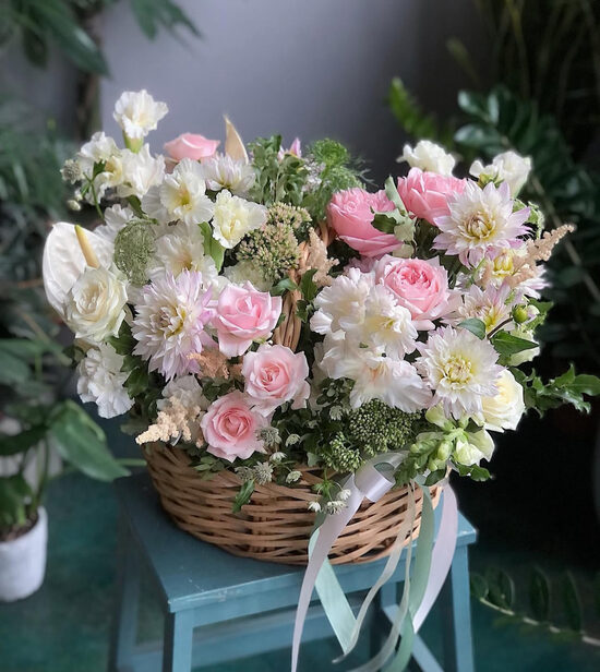 Grozs Pavasara Elīna