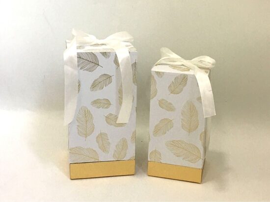 Flower Box 2s Rectangular White with Feathers 2 pcs / set L：14x14x28cm S：11.5x11.5x24cm